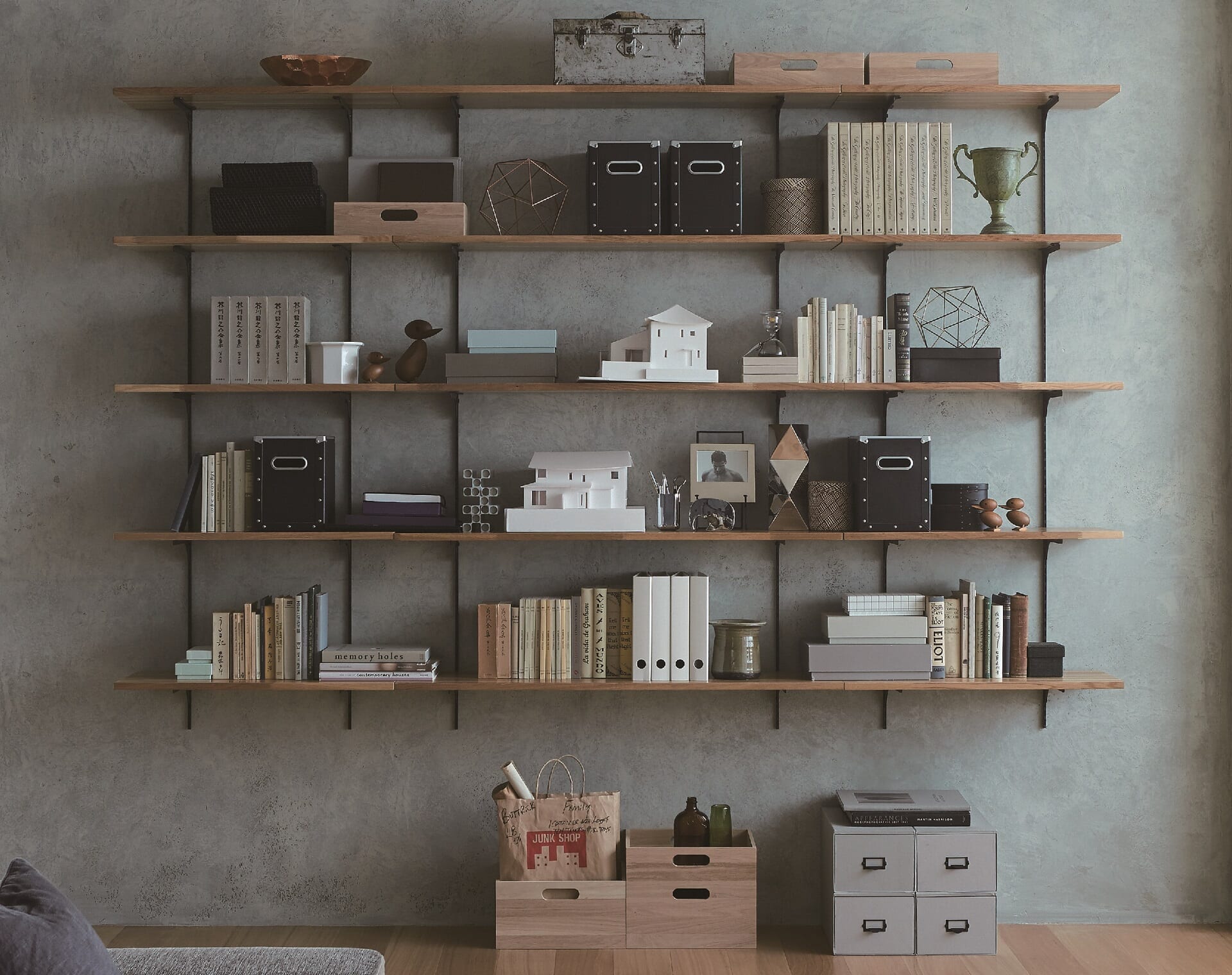 壁の収納アイデア5選|壁に穴を開けないタイプも