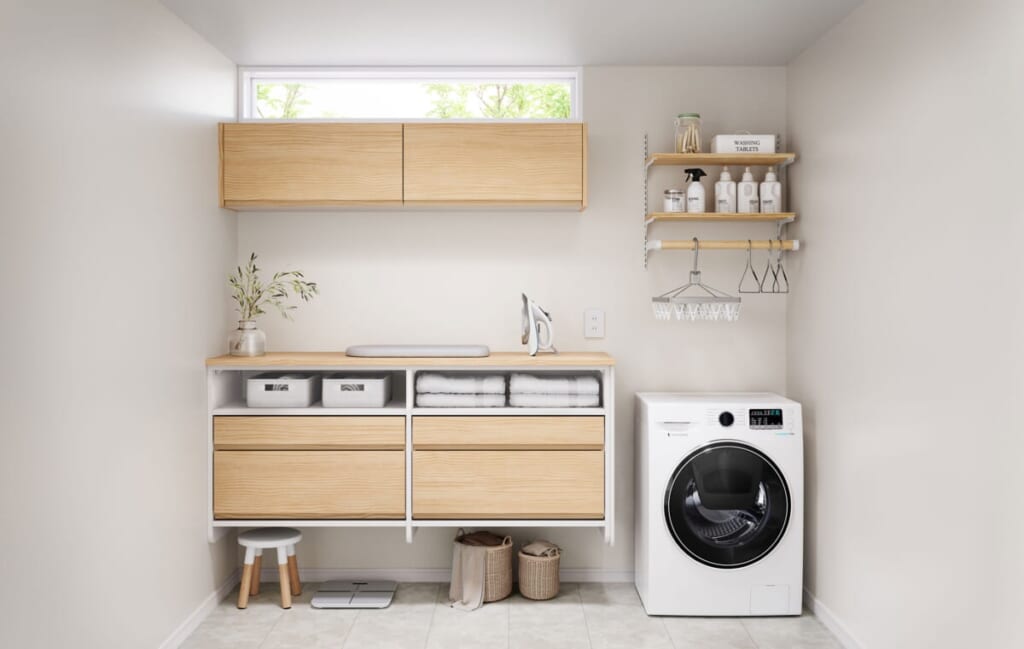 ランドリールームに収納されるリネンや洗濯道具