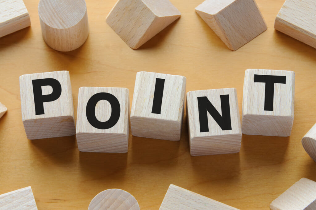 POINTと書かれた木のブロック