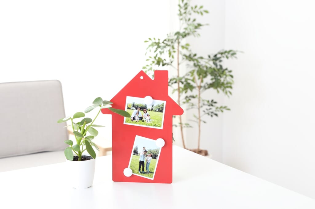 スタイリッシュなテーブルの飾り付け