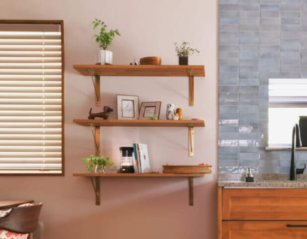 リビングルームの飾り棚