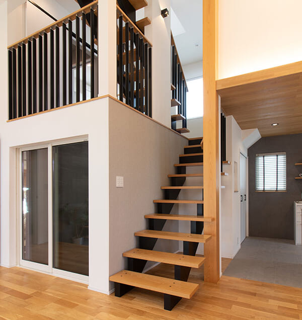 スタイリッシュな階段スペース