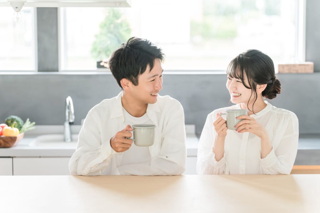 カップルのコーヒータイム