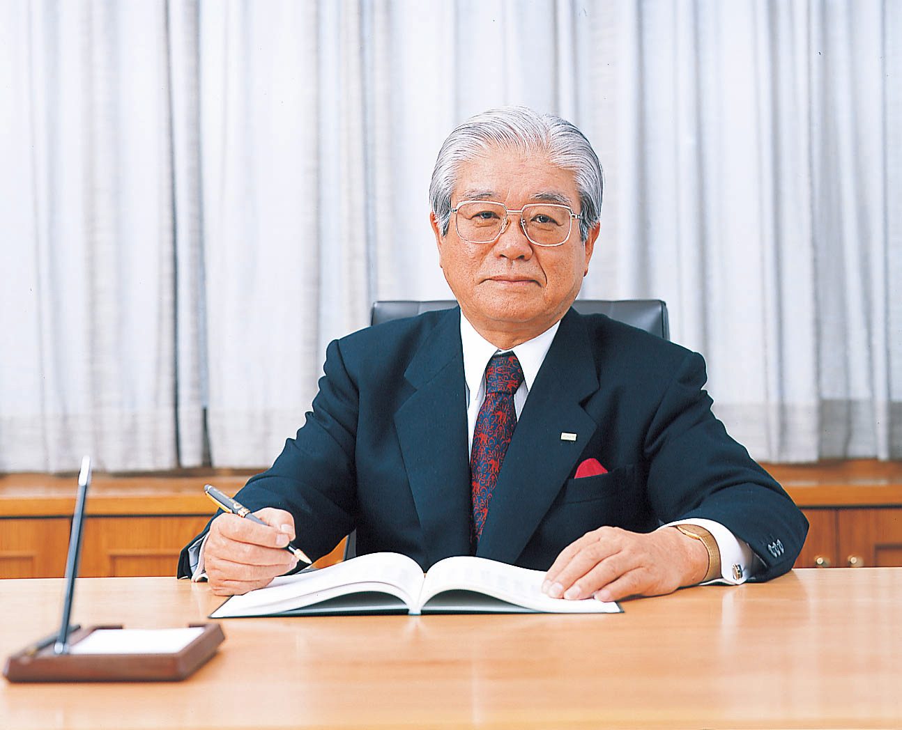 故中本利夫氏