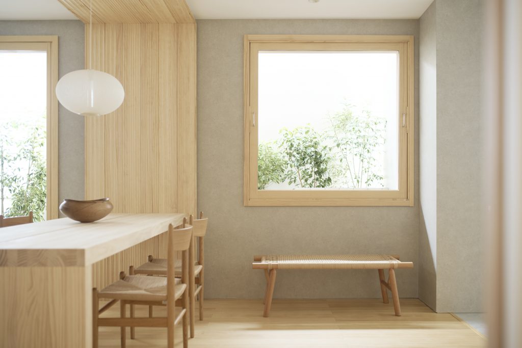 自然素材の温もりと、大人の余白を。
