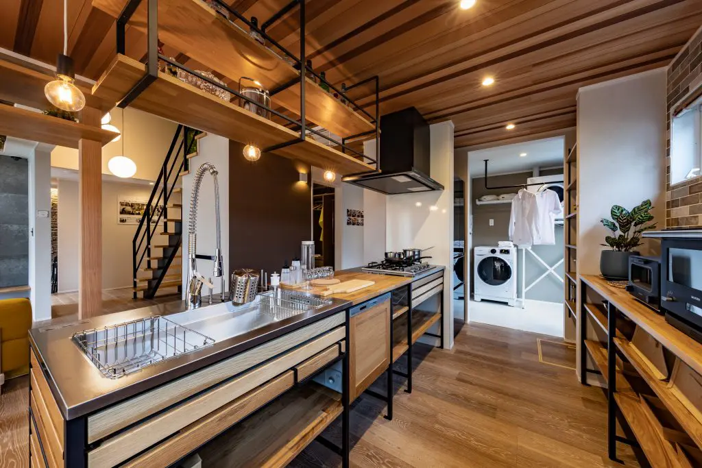FRAME KITCHEN