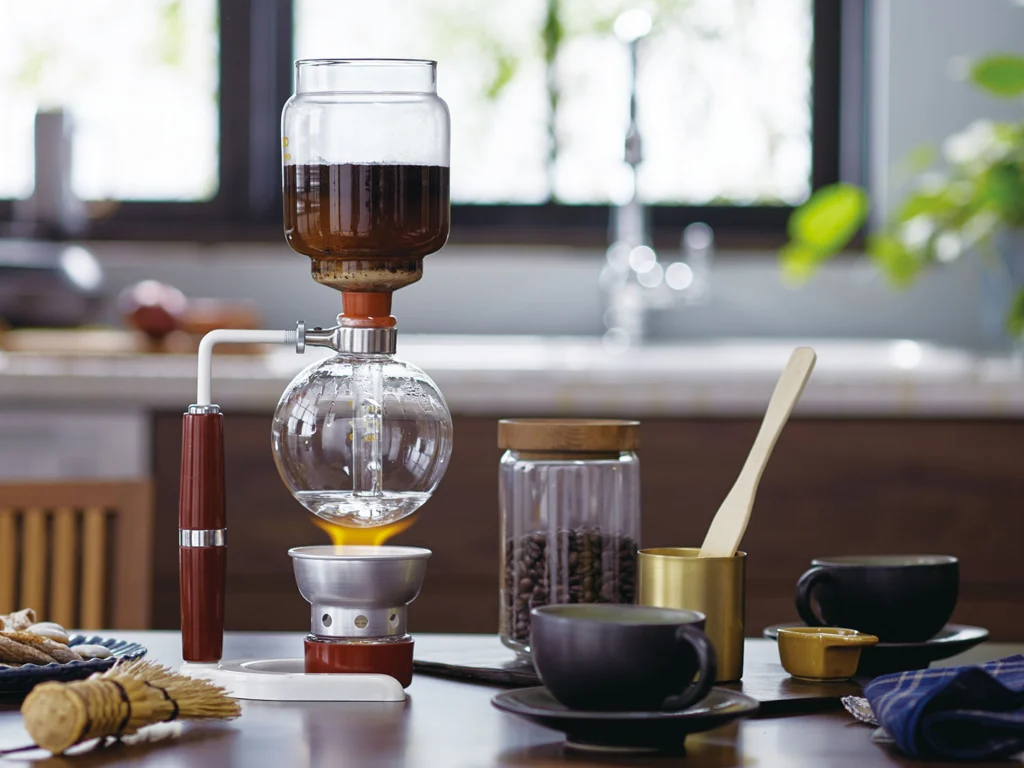 07．珈琲はサイフォンで。｜WOODONE
