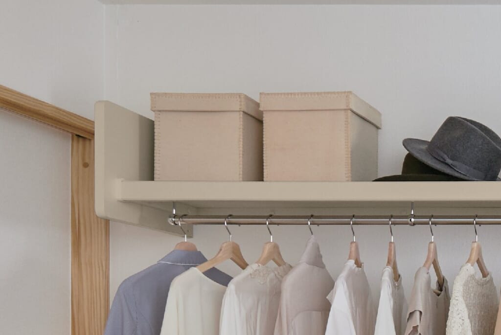 壁なしで枕棚.荷物の仕切り,グレー