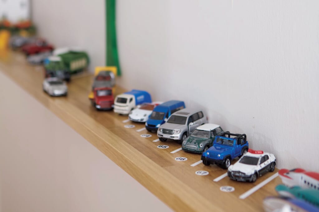 ミニカー,おもちゃ,収納,棚,飾り棚,子供部屋収納