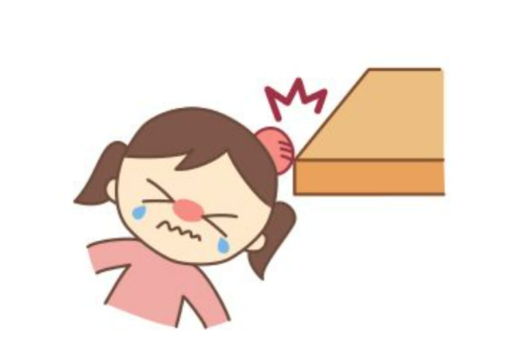 子供が安全な収納,ケガ防止棚板